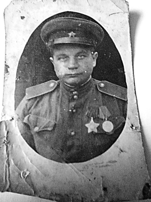 Лица Победы: рассказывает Андрей Червочков, юрисконсульт отдела правового обеспечения управления по сбыту тепловой энергии г. Ярославль Лица Победы: рассказывает Андрей Червочков, юрисконсульт отдела правового обеспечения управления по сбыту тепловой энергии г. Ярославль